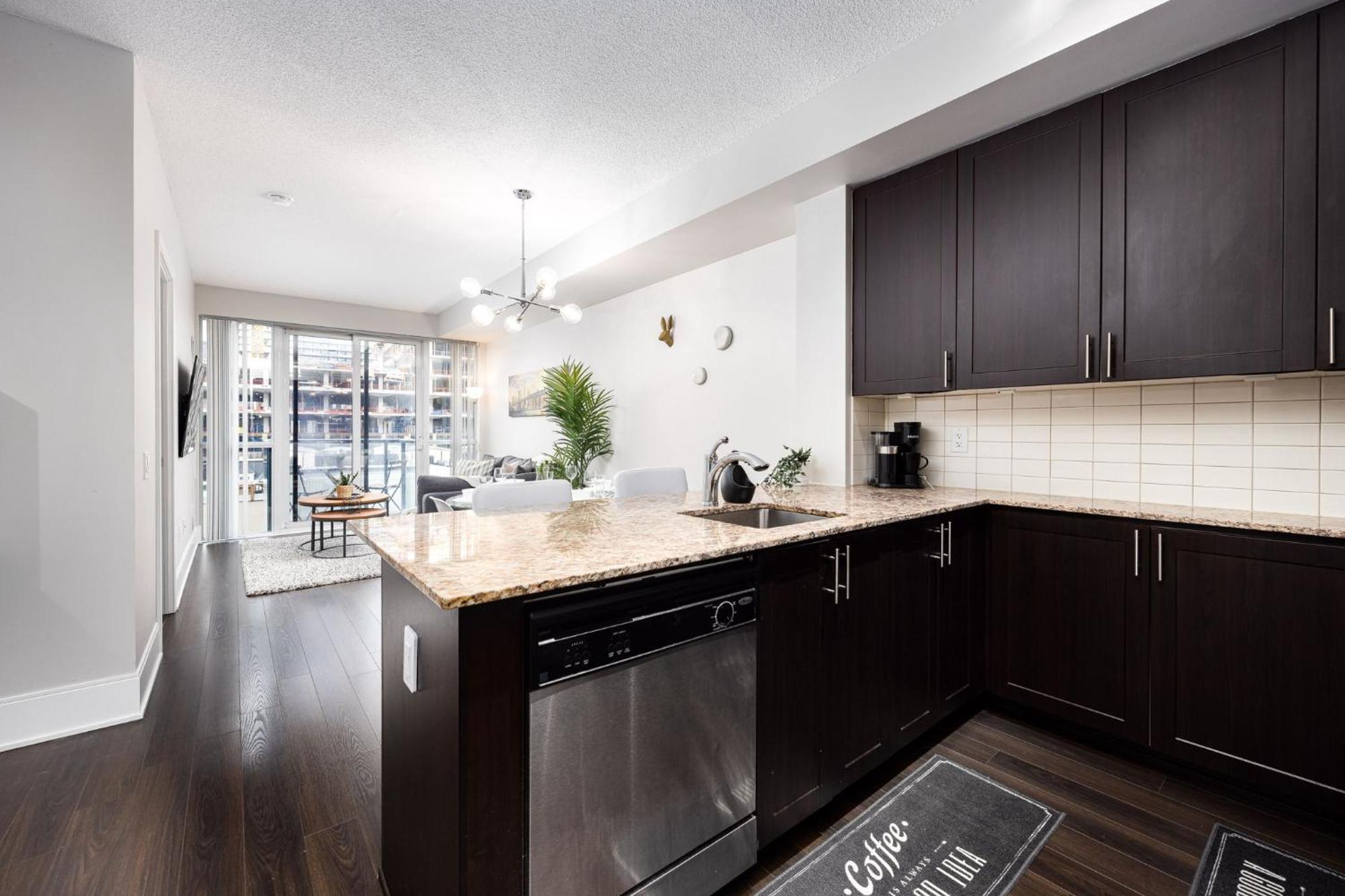 Dwtn Condo Near Cn Tower! W/ Free Parking Toronto Esterno foto